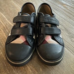 Burberry kids shoes